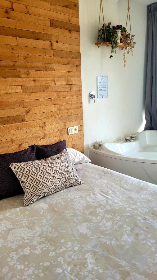 Casas Rurales Maribel - Complejo Moradas Del Cerro 1 - Suites Con Jacuzzi En Alcala Del Jucar Casas del Cerro Eksteriør billede