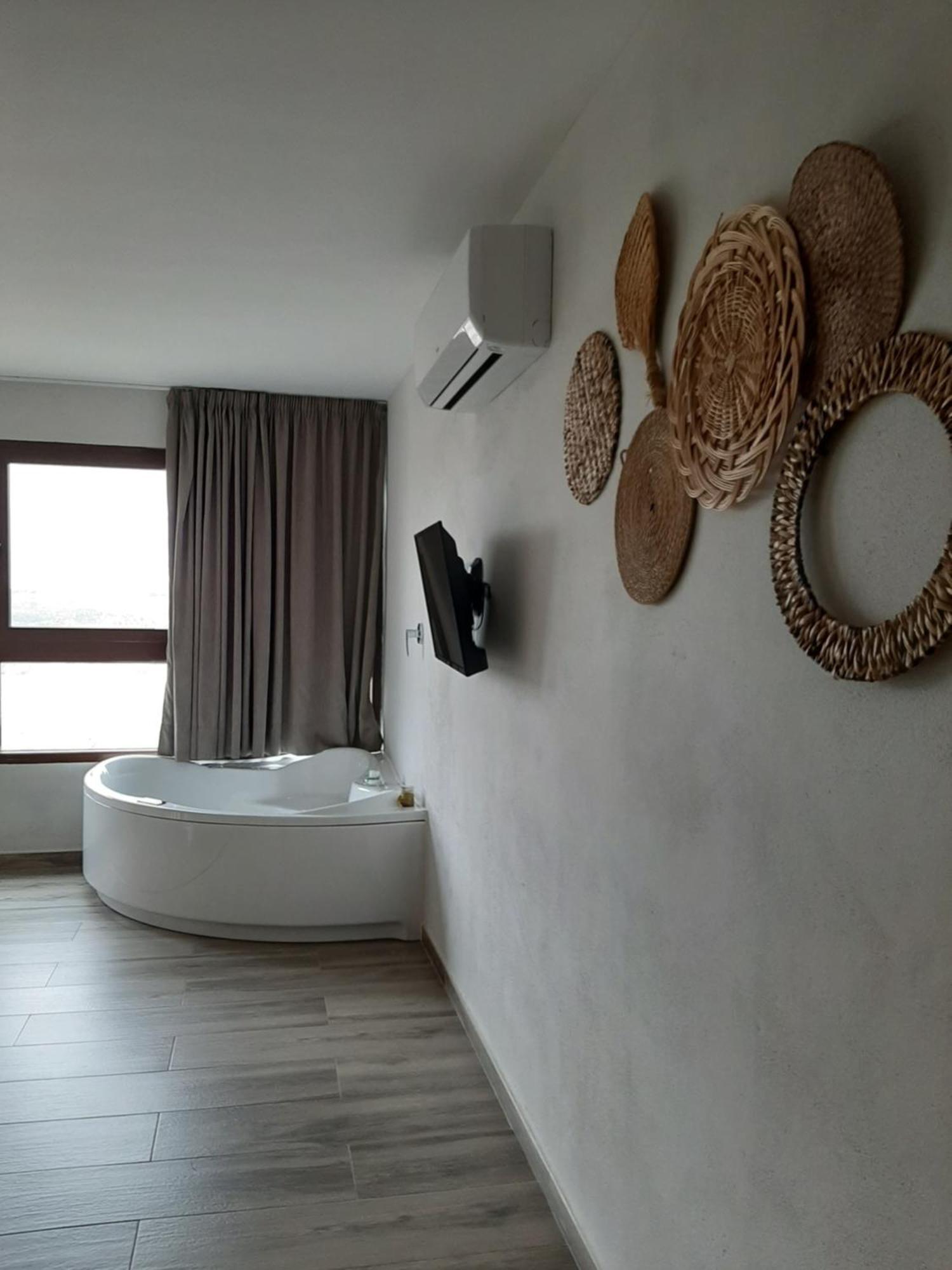 Casas Rurales Maribel - Complejo Moradas Del Cerro 1 - Suites Con Jacuzzi En Alcala Del Jucar Casas del Cerro Værelse billede
